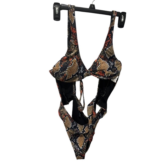 PRETTY LITTLE THINGS BLACK GOLD ORANGE SNAKESKIN TWIST TOP CUT OUT MONOKINI - Picture 1 of 7